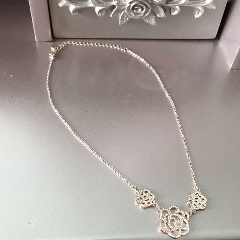 LC Lauren Conrad Rose Gold Rosette Necklace